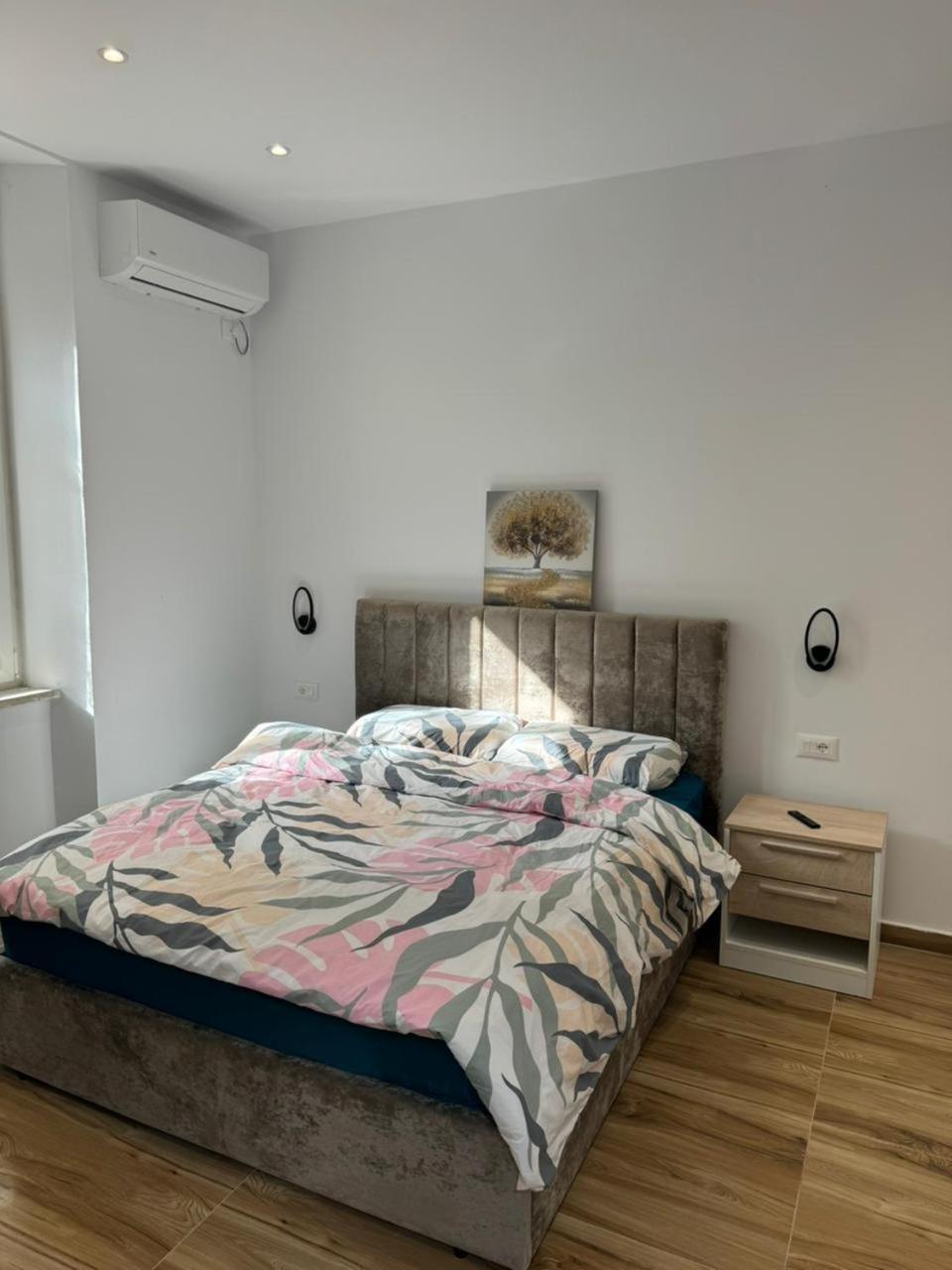 Vila 21 At Blloku Area Tirana Extérieur photo