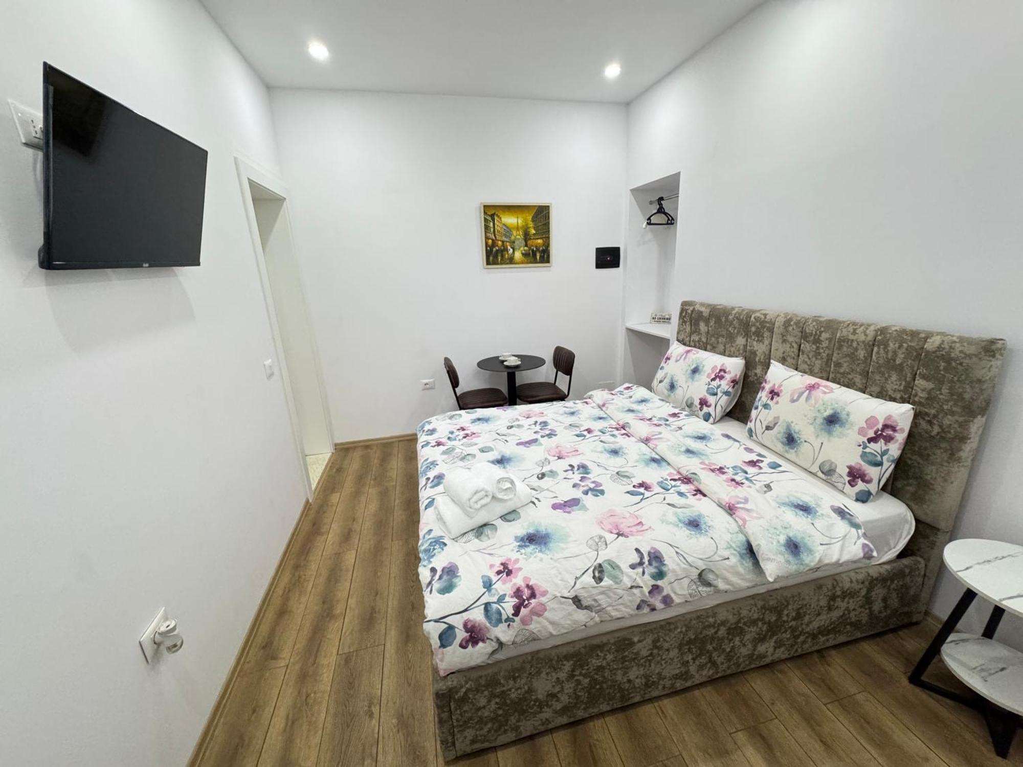 Vila 21 At Blloku Area Tirana Extérieur photo